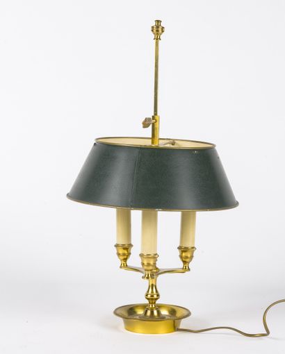 Lampe bouillote en laiton et tôle laquée...