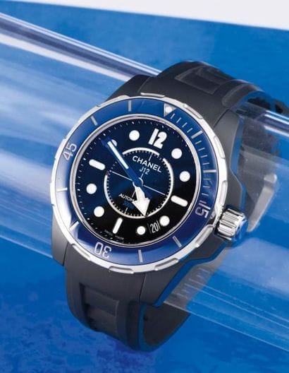 CHANEL
(J12 MARINE CÉRAMIQUE - BLEUE RÉF....