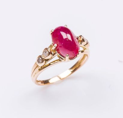 Bague en or jaune 18 carats (750 millièmes)...
