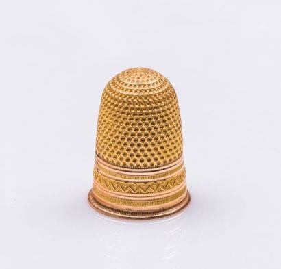 Dé à coudre en or jaune 18 carats (750 millièmes)...