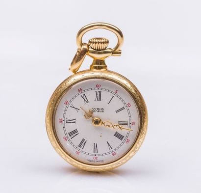 Montre de col en or jaune 18 carats (750...