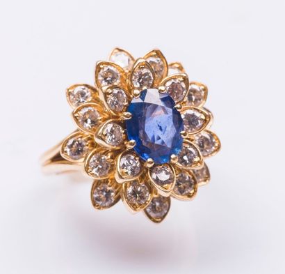 Bague fleur en or jaune 18 carats (750 millièmes)...