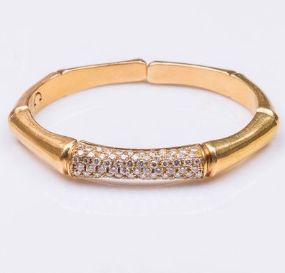 Bracelet bambou jonc rigide ouvrant en or...
