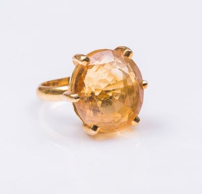 Bague en or jaune 18 carats (750 millièmes)...
