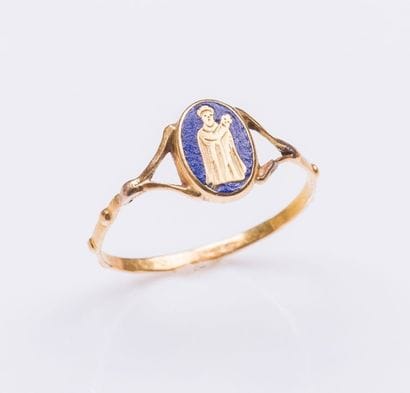 Petite bague rosaire en or jaune 18 carats...