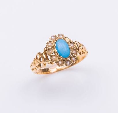 Petite bague en or jaune 18 carats (750 millièmes)...