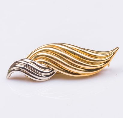 CHRISTOFLE
Broche de revers deux tons d'or...