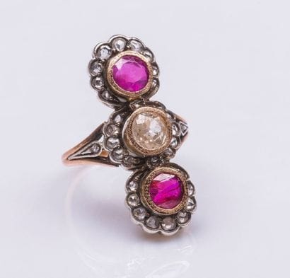 Bague en or jaune 18 carats (750 millièmes)...
