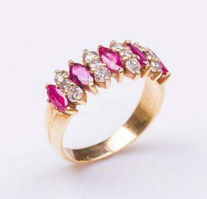 Bague en or jaune 18 carats (750 millièmes)...