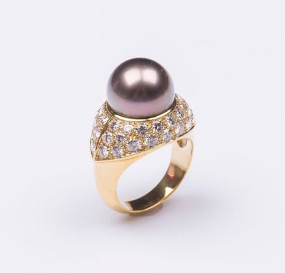 Bague dôme en or jaune 18 carats (750 millièmes)...