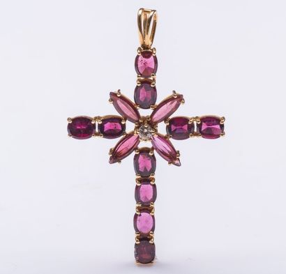 Pendentif croix en or jaune 18 carats (750...