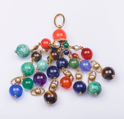 Pendentif pampille en or jaune 18 carats...