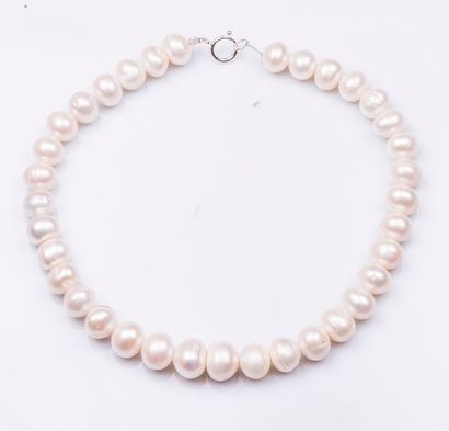 Collier de perles de cultures blanches d'eau...