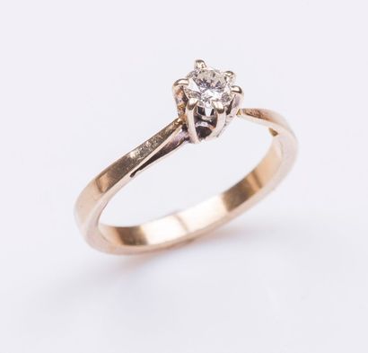 Bague solitaire en or gris 18 carats (750...