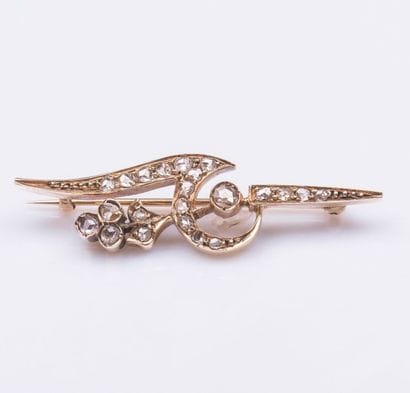 Broche en or jaune 14 carats (585 millièmes)...