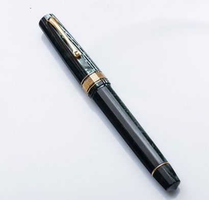 OMAS
(DAMA, Arte Italiana Collection)
Roller...