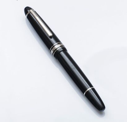 MONTBLANC
Stylo roller Meisterstuck grand...