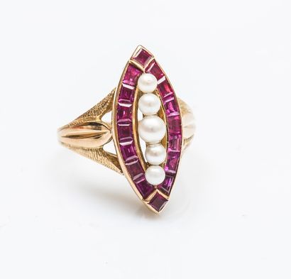 Bague marquise en or jaune 18 carats (750...