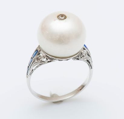 Bague en or gris 18 carats (750 millièmes)...