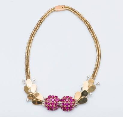 Collier en or jaune 14 carats (585 millièmes)...