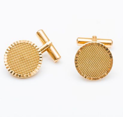 Paire de boutons de manchettes en or jaune...