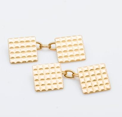 Paire de boutons de manchettes en or jaune...