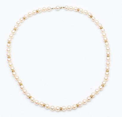 Collier de perles de culture choker intercalées...