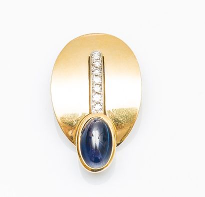 Pendentif en or jaune 18 carats (750 millièmes)...