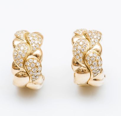 CHOPARD

Boucles d’oreilles créoles «Casmir»...