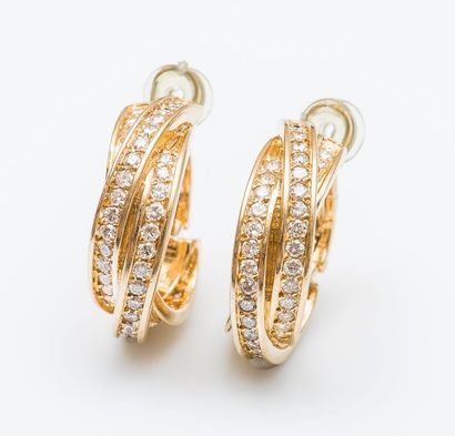 CARTIER

Paire de créoles clips «Trinity»...