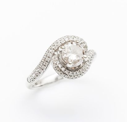 Bague en or gris 18 carats (750 millièmes)...