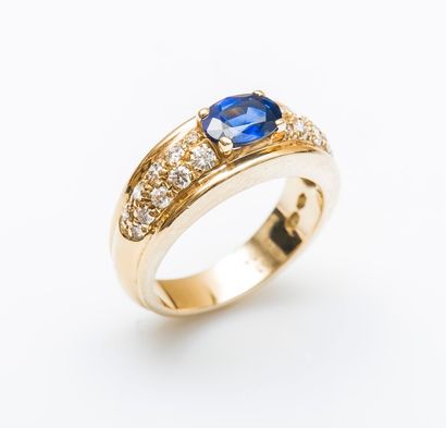 BOUCHERON

Bague «Axelle» en or jaune 18...