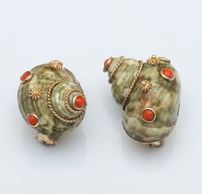 Paire de clips d’oreilles escargot en or...