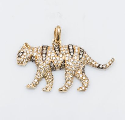 Stephan HERMANN

Pendentif panthère en or...