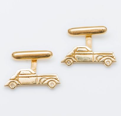 Paire de boutons de manchettes en or jaune...