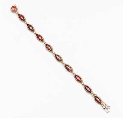 Bracelet en or jaune 18 carats (750 millièmes)...
