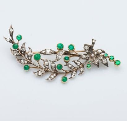Broche feuillage en or jaune 18 carats (750...