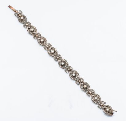 Bracelet en or jaune 18 carats (750 millièmes)...