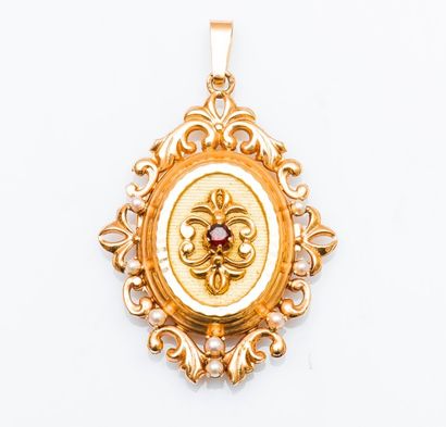 Pendentif porte-photo en or jaune 18 carats...