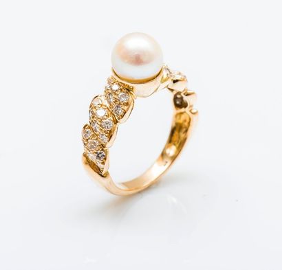 Bague en or jaune 18 carats (750 millièmes)...
