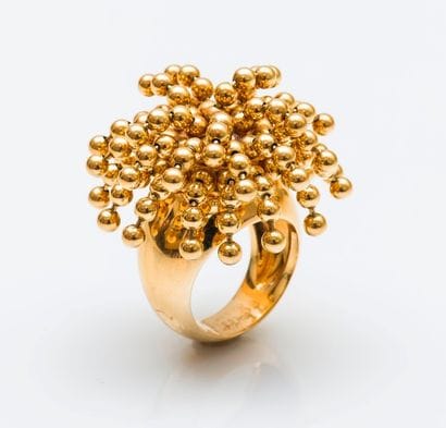 CARTIER 1999

Bague «Pétillante» de la collection...