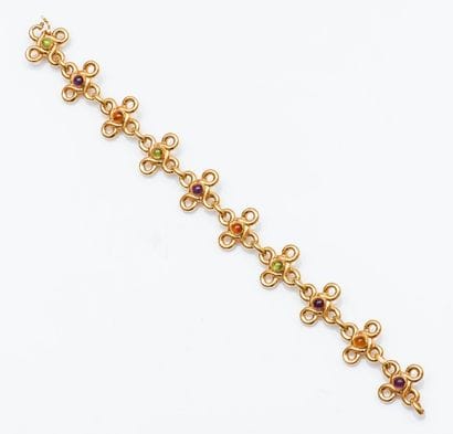CHANEL

Bracelet en or jaune 18 carats (750...