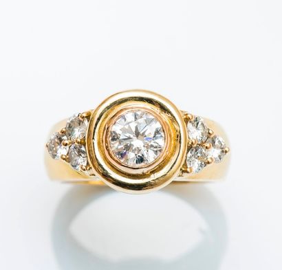 Bague en or jaune 18 carats (750 millièmes)...