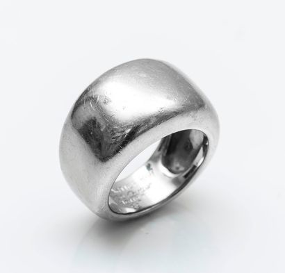 CARTIER 1997

Bague bandeau en or gris 18...