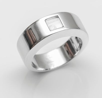 CHOPARD

Bague «Happy Diamond» formant un...