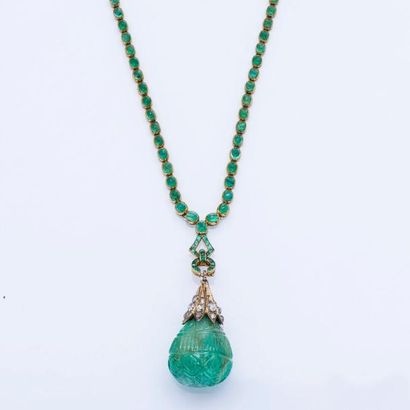 Collier en or jaune 18 carats (750 millièmes)...