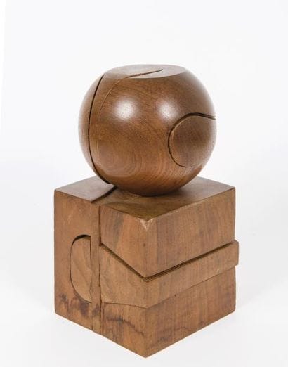 NON VENU 
Sans titre

Sculpture «engrenage»...