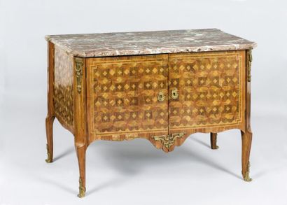 Commode à portes en bois de placage marqueté...
