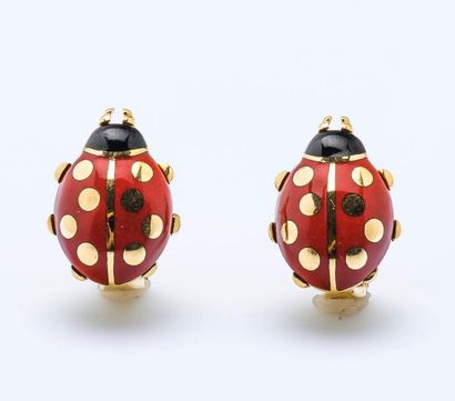 CARTIER
Paire de boucles d’oreilles coccinelle...
