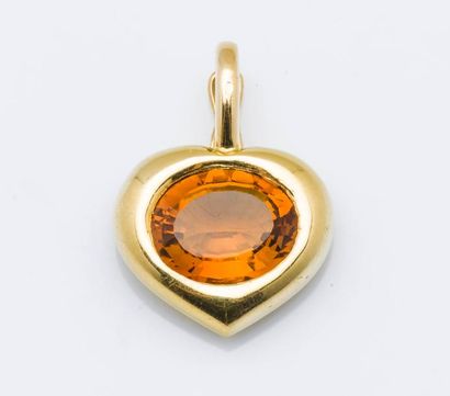 Pendentif cœur coussin en or jaune 18 carats...